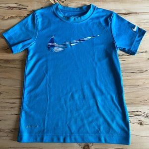 Nike boys Dri-Fit tshirt with camo swish